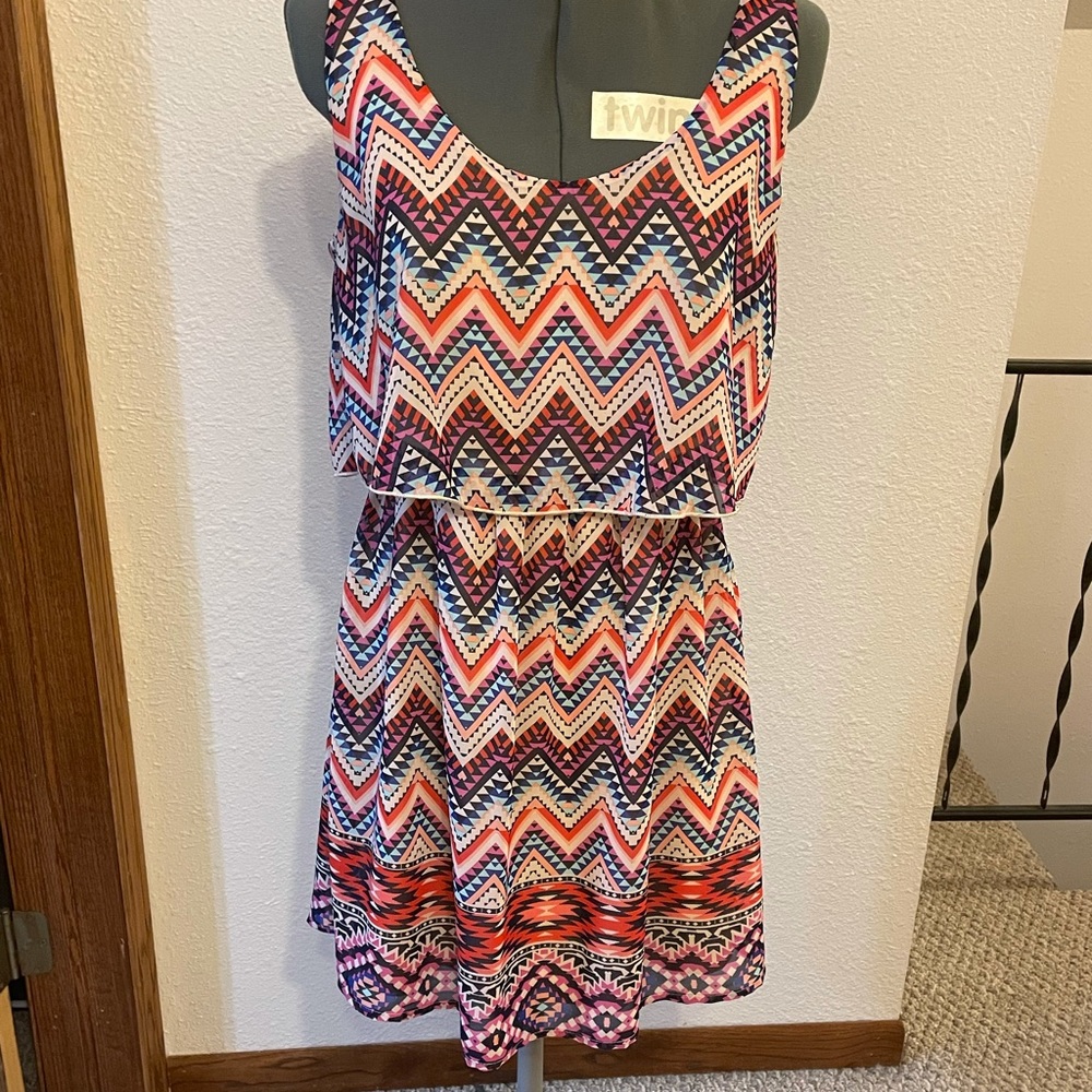Speechless brand dress multi colored